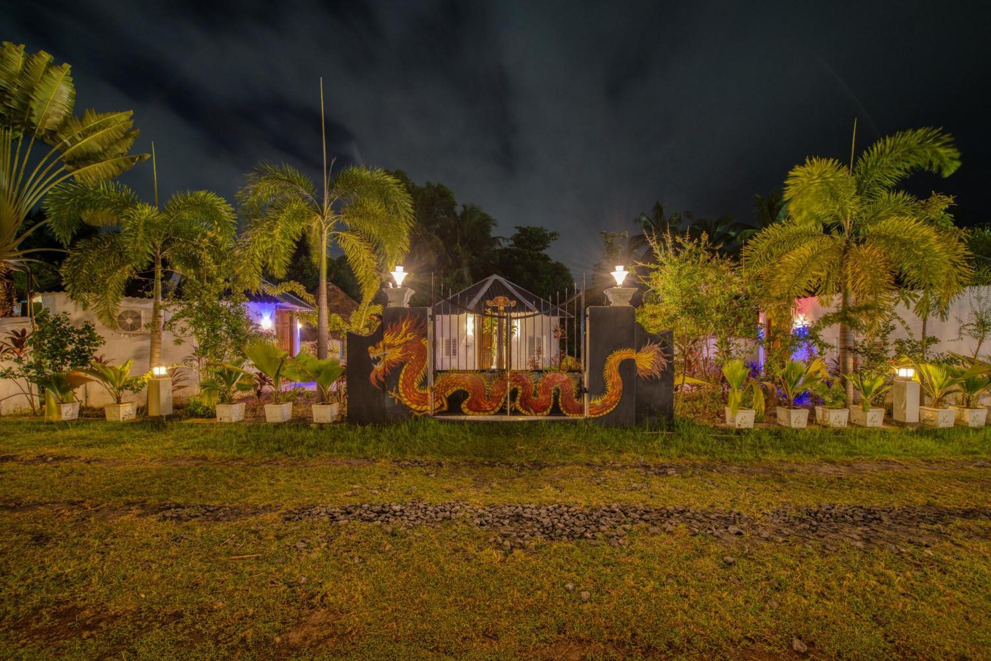 Le Epic Resort Virāmpattinam Dış mekan fotoğraf