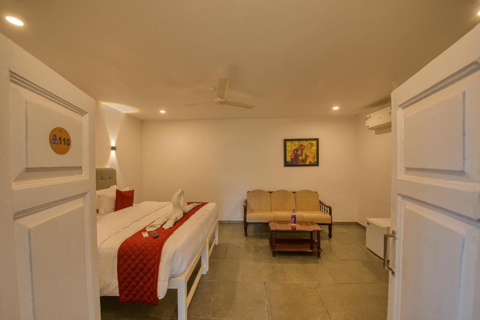 Le Epic Resort Virāmpattinam Dış mekan fotoğraf