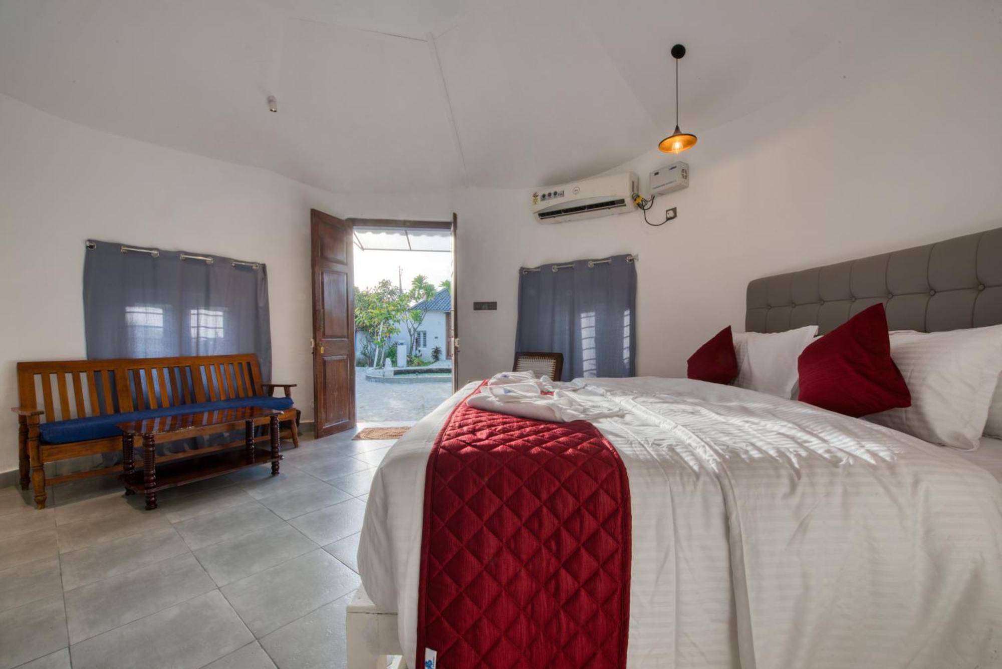 Le Epic Resort Virāmpattinam Dış mekan fotoğraf