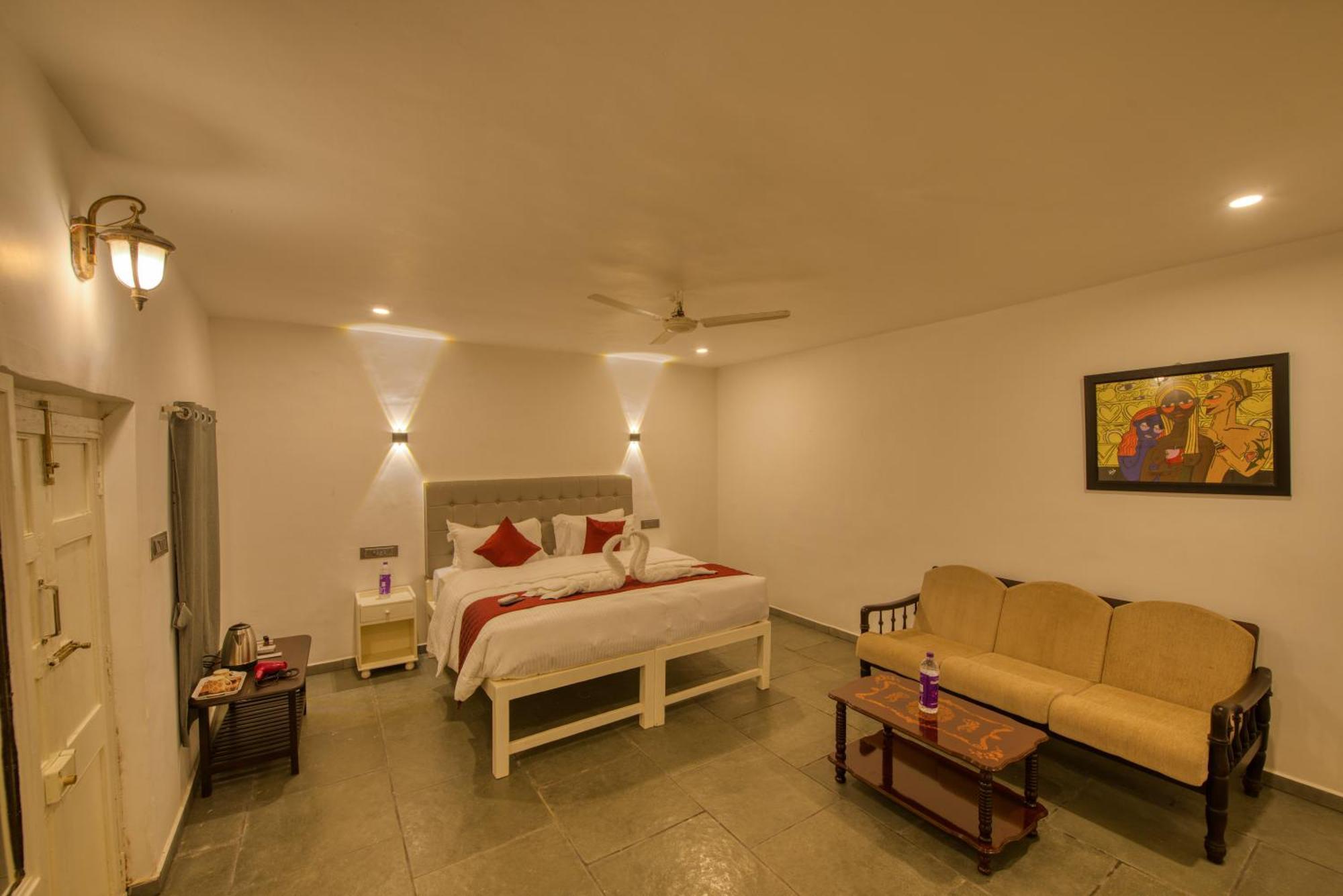 Le Epic Resort Virāmpattinam Dış mekan fotoğraf